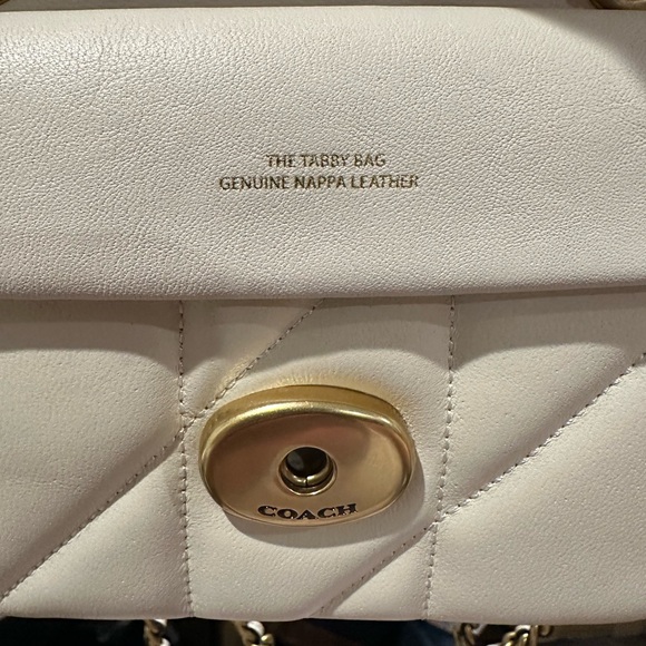 Coach Quilted Tabby 20 - Picture 7 of 10